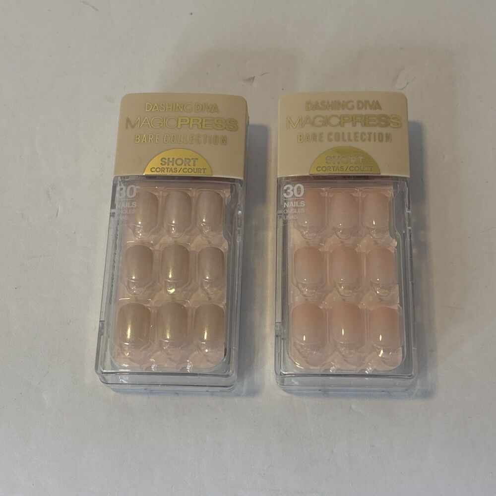 Dashing Diva Magic Press Nails Lot of 2 Short Neutral